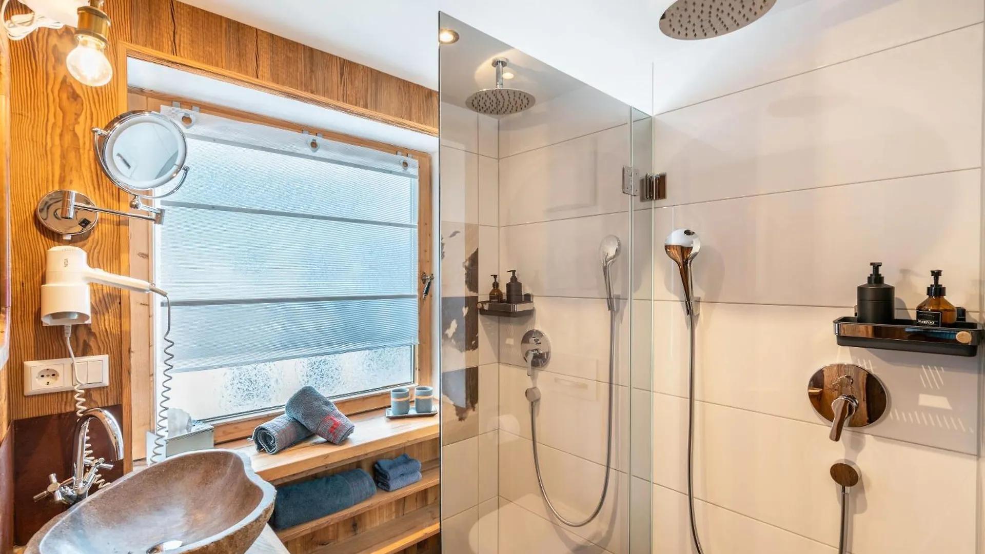 Chalet Bergliebe Mit Zirbenholz 因泽尔
